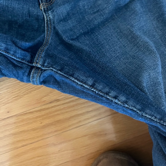Medium Wash Gap Denim Leggjng Skimmer Jeans sz 12/31R - Picture 2 of 4